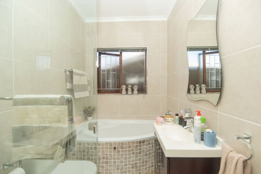 3 Bedroom Property for Sale in Summerstrand Eastern Cape